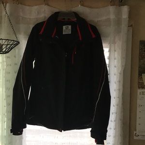 Solomon women’s ski coat.